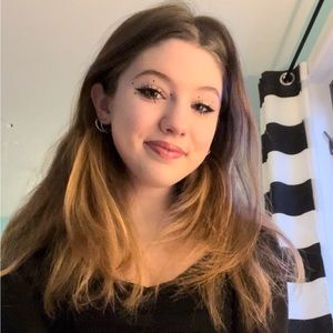 Meet your Posher, Sabrina